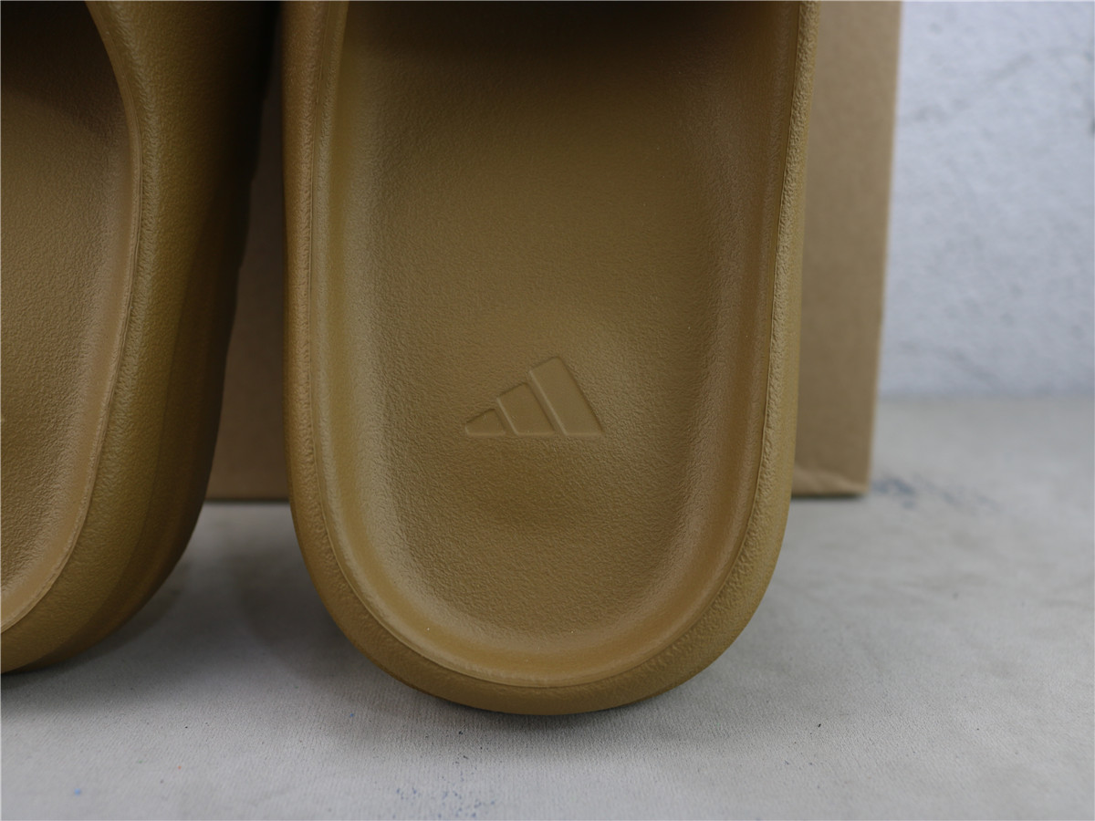 Free Shipping Yeezy Slide Ochre GW1931